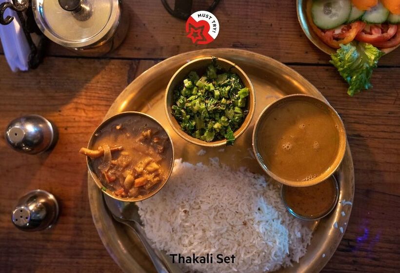 Capital O 507 Hotel Makalu