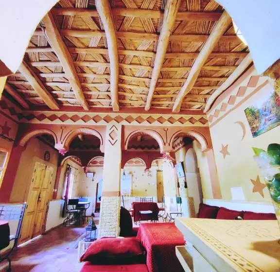 ホテル Auberge La Fibule Du Dades