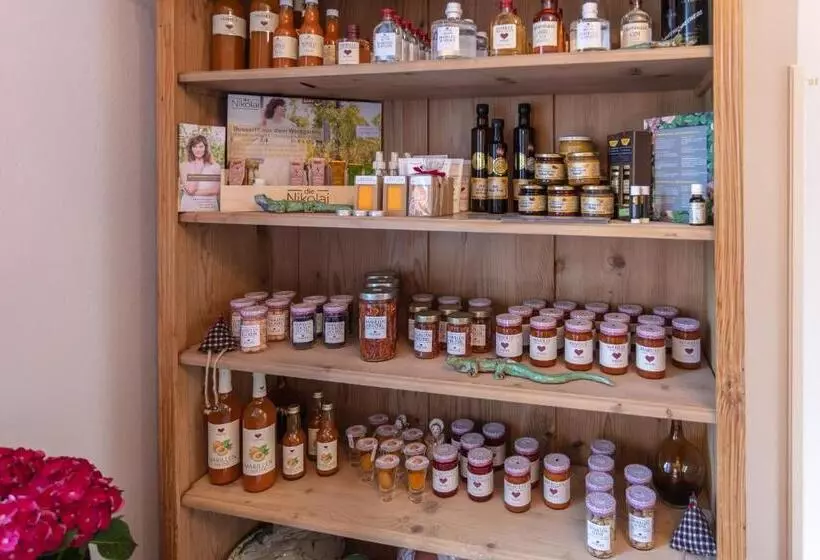 Donauhof   Hotel Garni