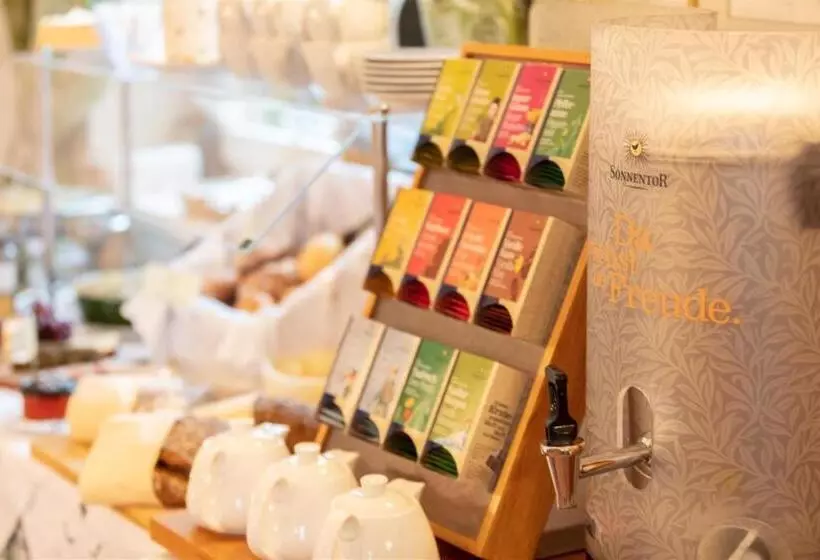 Donauhof   Hotel Garni