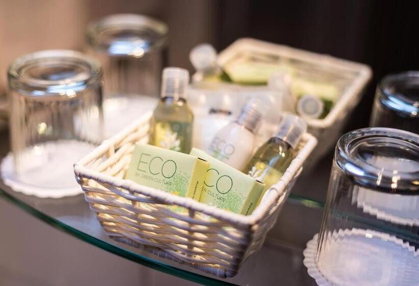 Donauhof   Hotel Garni