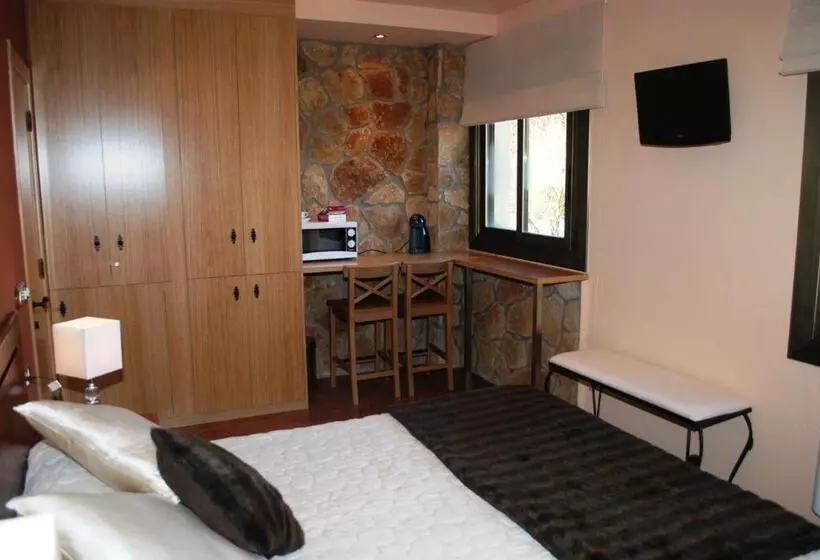 فندق ريفى El Molí De Pontons Suites Con Jacuzzi Spa