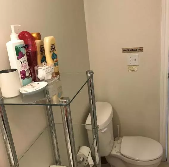 Ellis House Bed & Breakfast