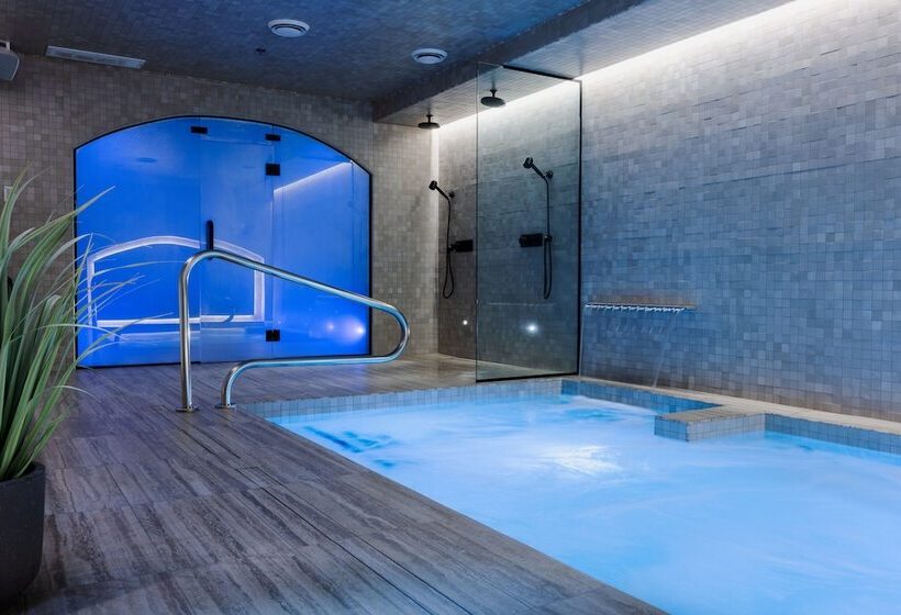 فندق & Spa Carré Saint Louis