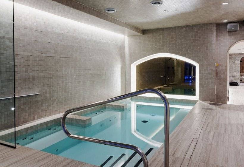 فندق & Spa Carré Saint Louis