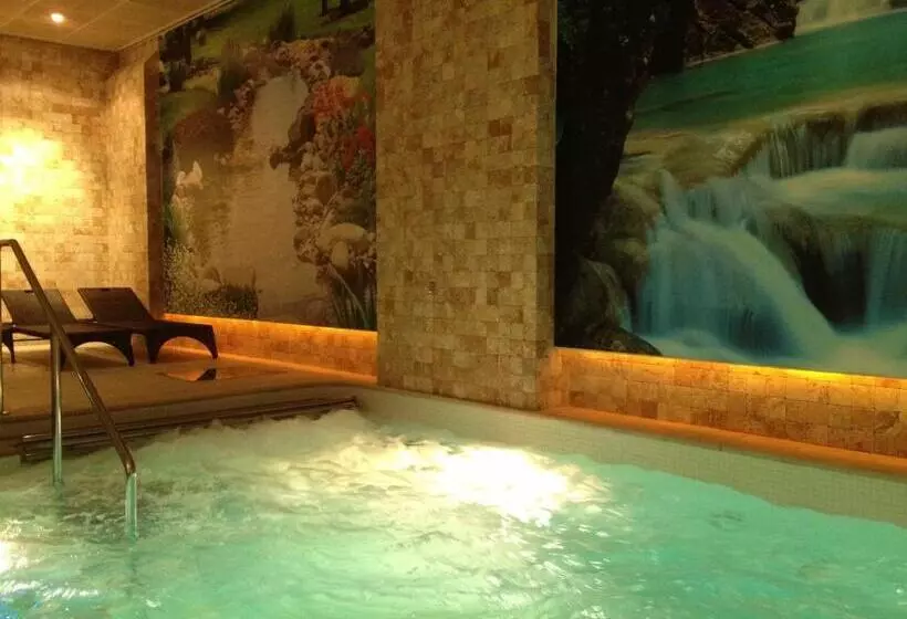 ホテル Cortijo Salinas