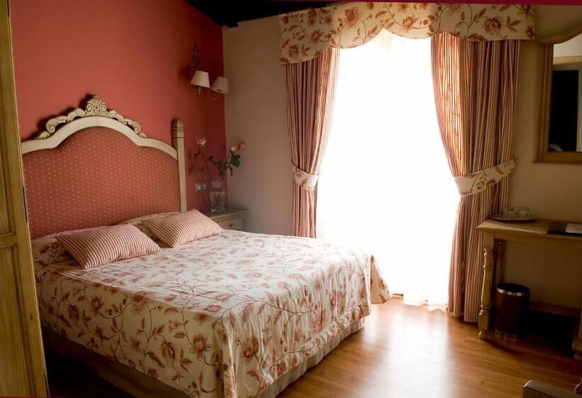 هتل Cortijo Salinas