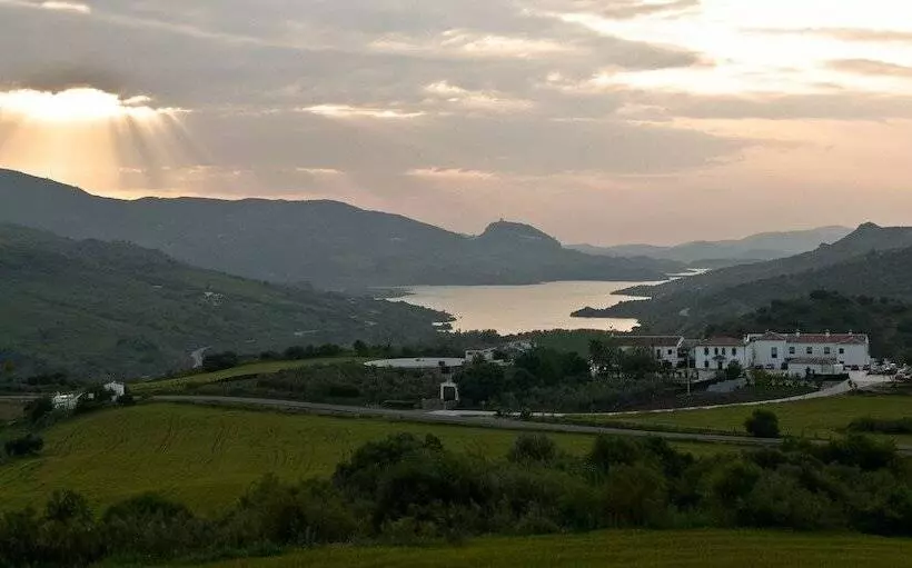 ホテル Cortijo Salinas