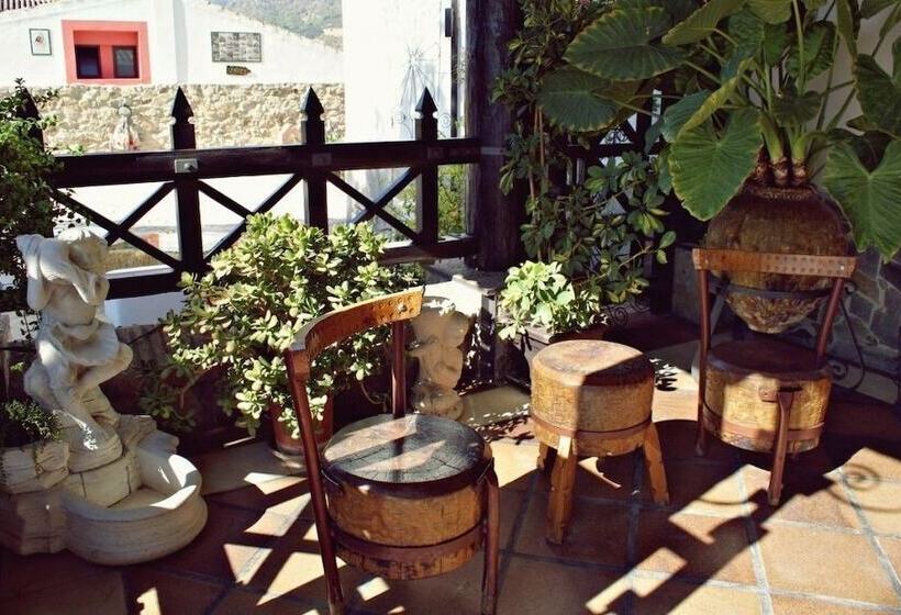 هتل Cortijo Salinas