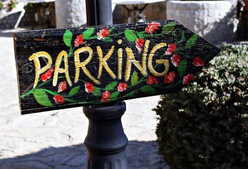 هتل Cortijo Salinas