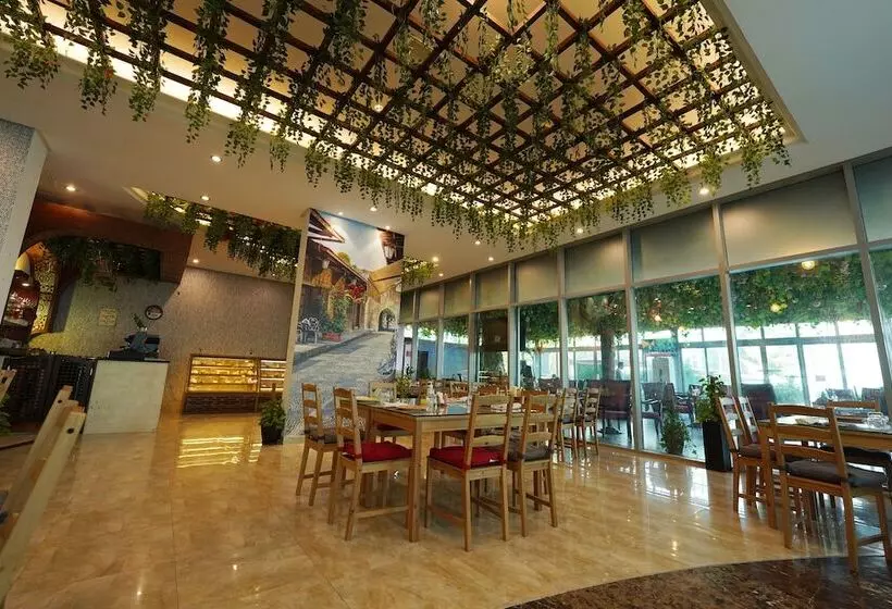 Costa Del Sol Hotel By Arabian Link