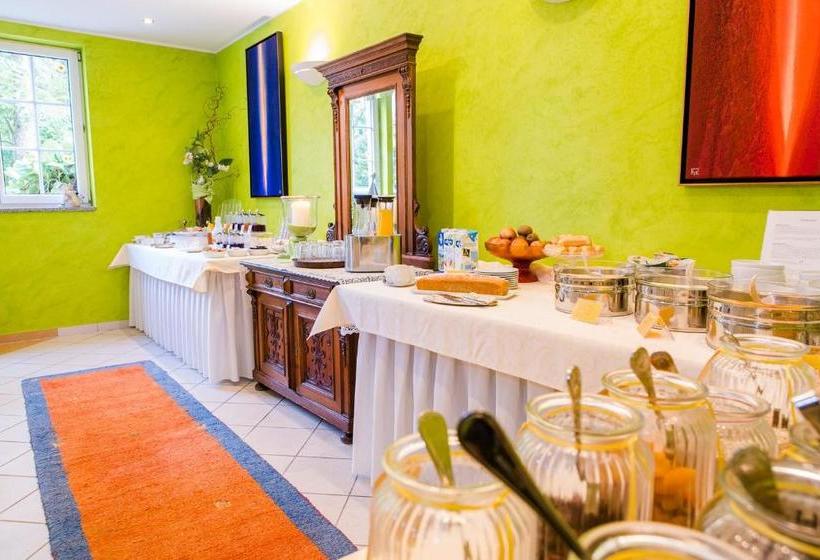 Das Moser   Hotel Garni Am See