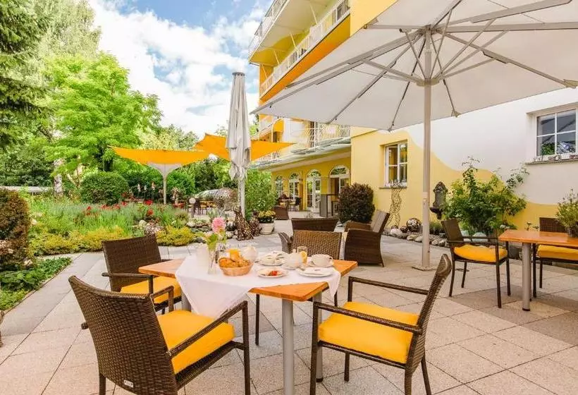 Das Moser   Hotel Garni Am See