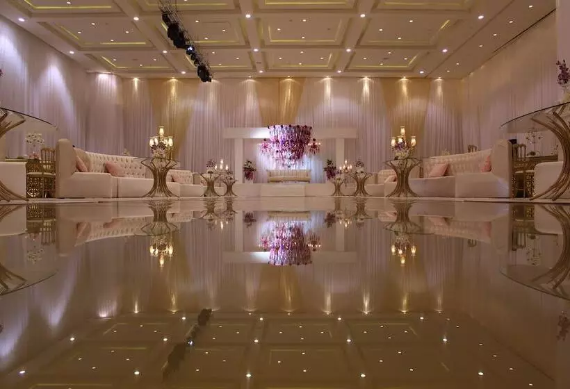 ホテル Holiday Inn Riyadh Izdihar, An Ihg