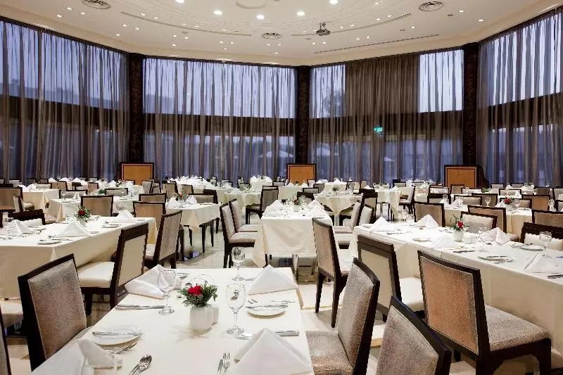 ホテル Holiday Inn Riyadh Izdihar, An Ihg
