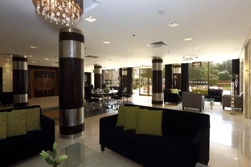 ホテル Holiday Inn Riyadh Izdihar, An Ihg