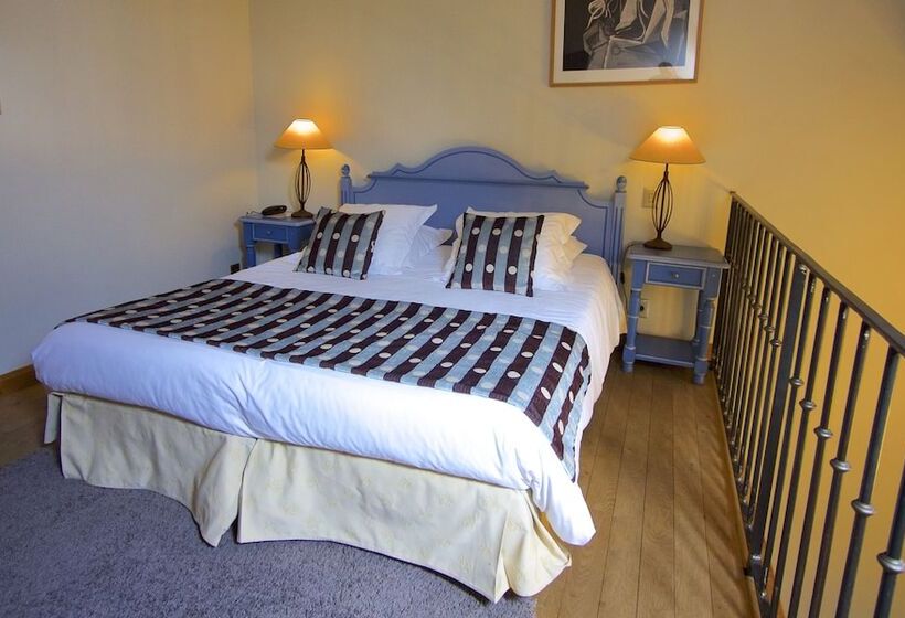 فندق Hostellerie De La Tour D'auxois