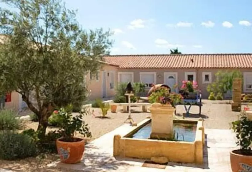 هتل Hôtel Et Résidence De La Transhumance