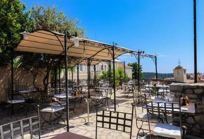 هتل L écurie Du Castellas