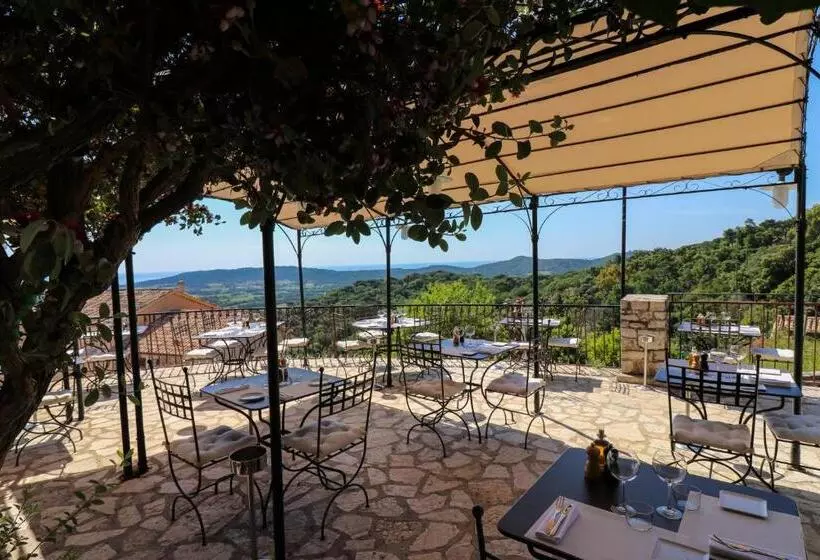 هتل L écurie Du Castellas