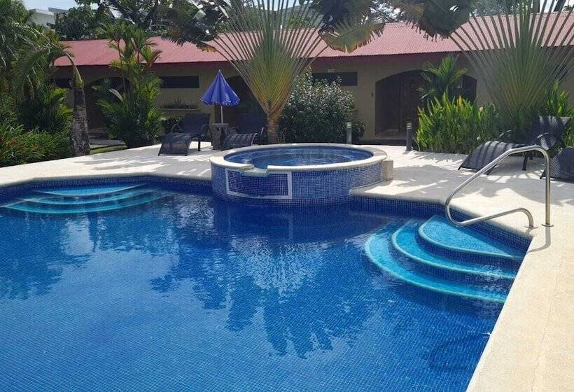 هتل La Villa Creole