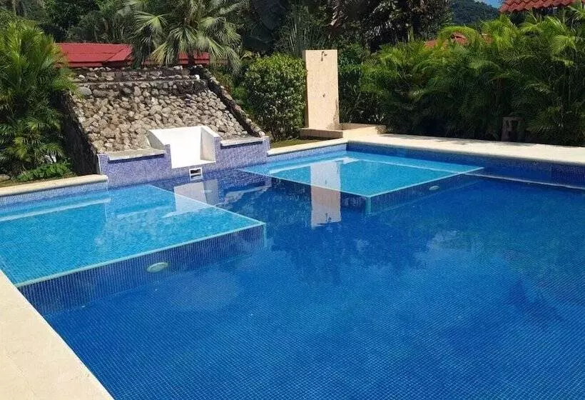 Hotel La Villa Creole