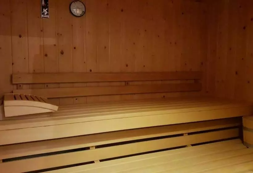 Отель Pension Edelweiss