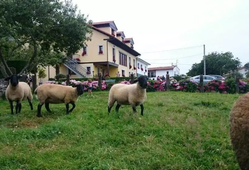 田舎風ホテル Casa De Aldea El Frade