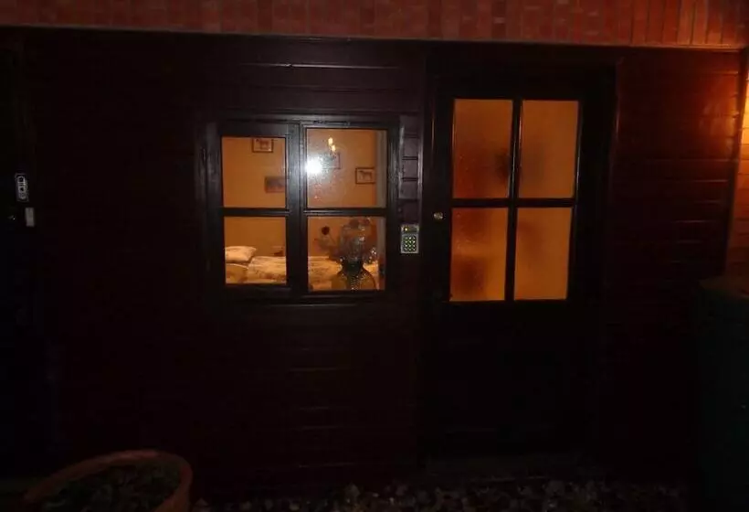 酒店 The Arlington Coach House