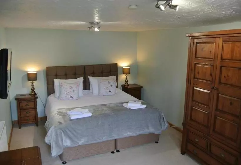 هتل The Horse & Jockey Inn