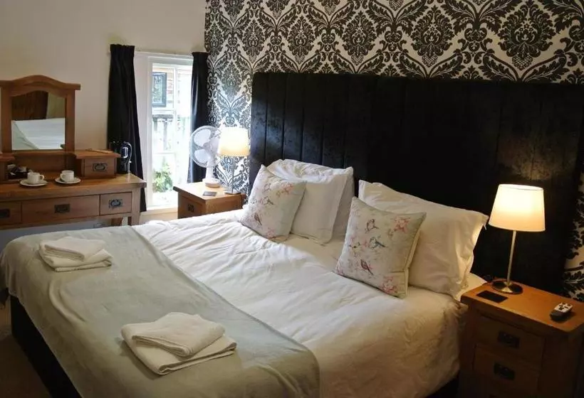 هتل The Horse & Jockey Inn