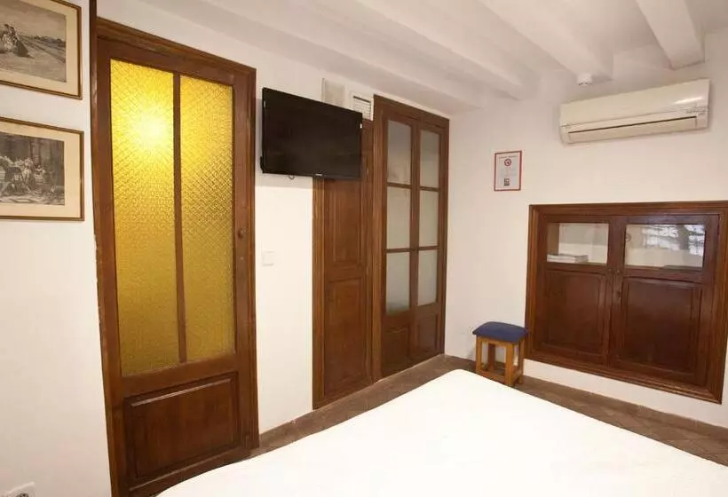 Отель Turismo De Interior Ca Sa Padrina