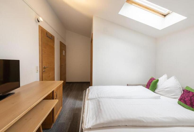 Wander  Und Familienhotel Erika