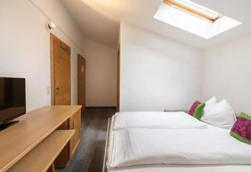 Wander Und Familienhotel Erika