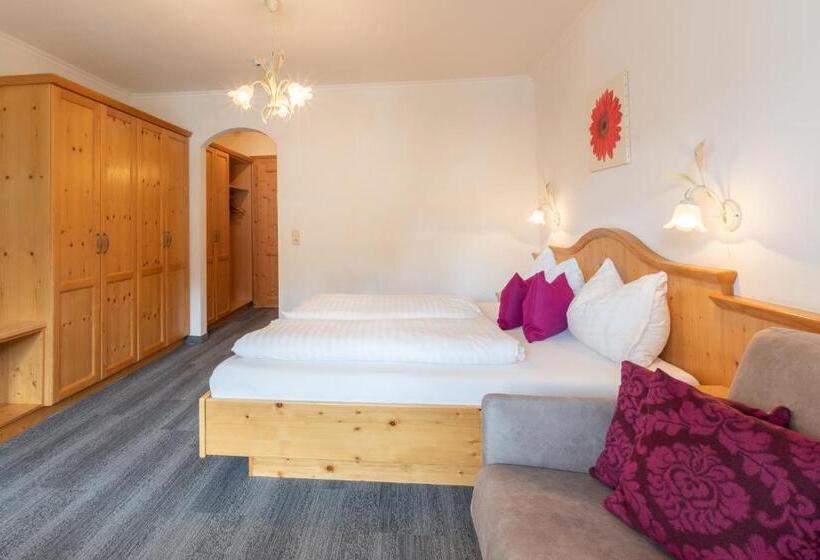 Wander  Und Familienhotel Erika