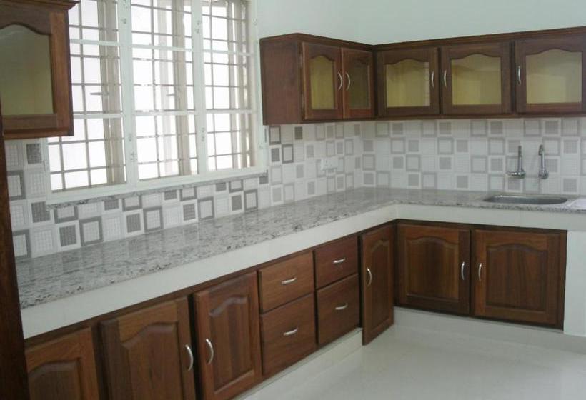 צימר Jacaranda Holiday Home