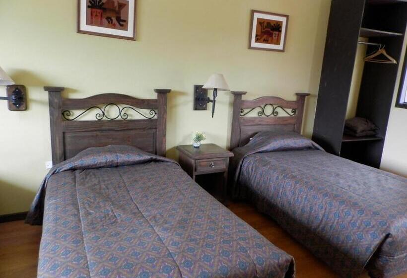 ホテル La Posada Del Conde Lodge