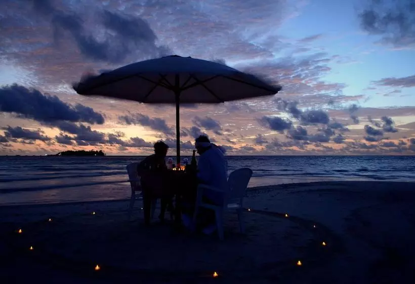 پانسیون Apex Inn