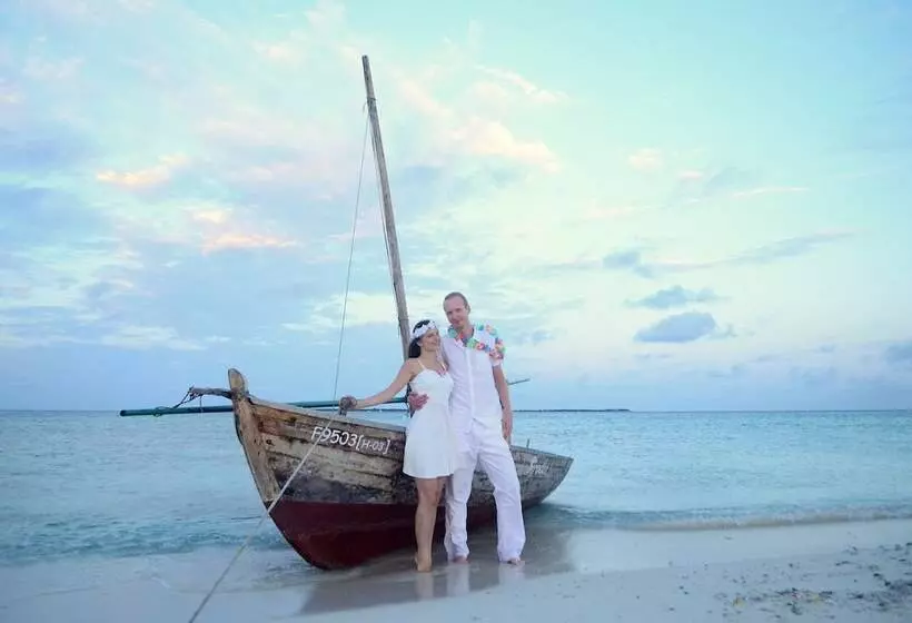 پانسیون Apex Inn