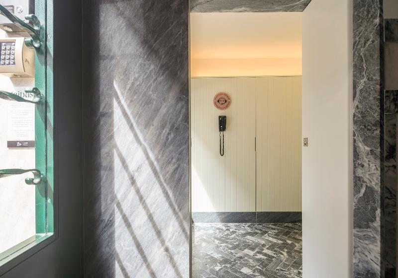 Lisbon Serviced Apartments  Principe Real