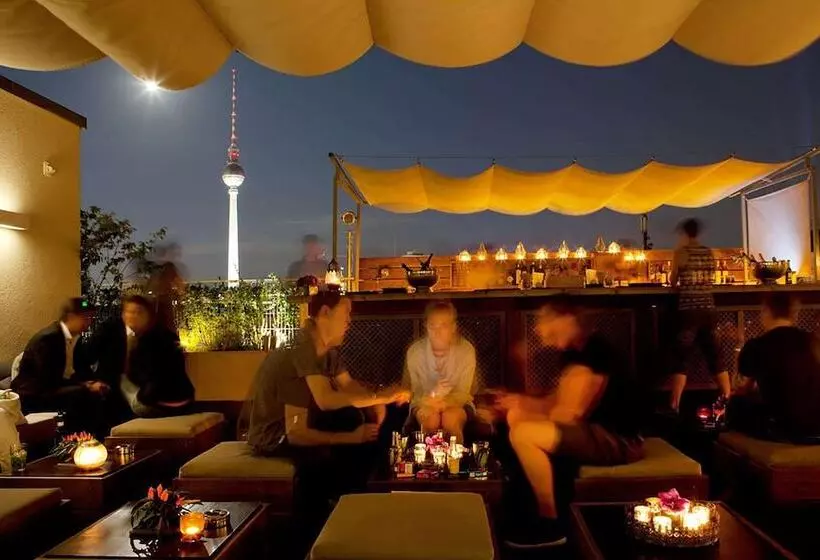 هتل Amano Rooms & Apartments