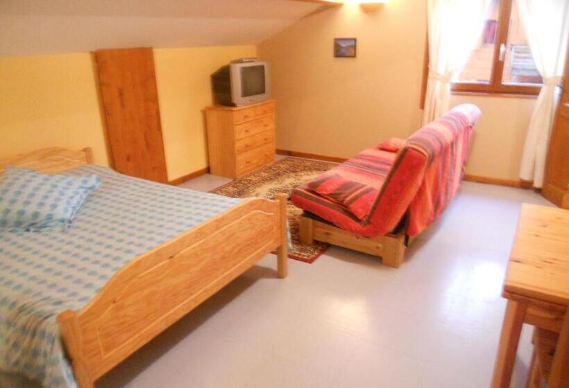 فندق Auberge Du Saut Des Cuves