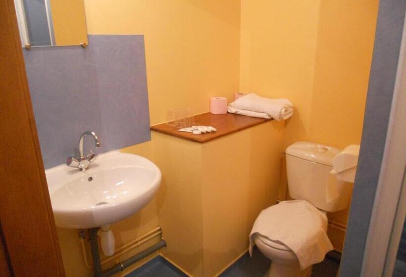 فندق Auberge Du Saut Des Cuves