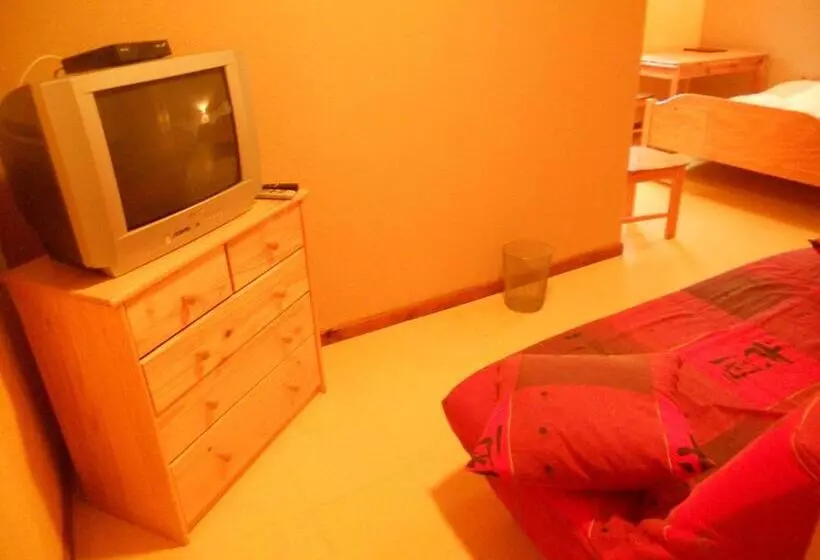 هتل Auberge Du Saut Des Cuves