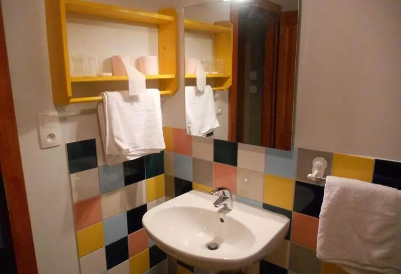 هتل Auberge Du Saut Des Cuves