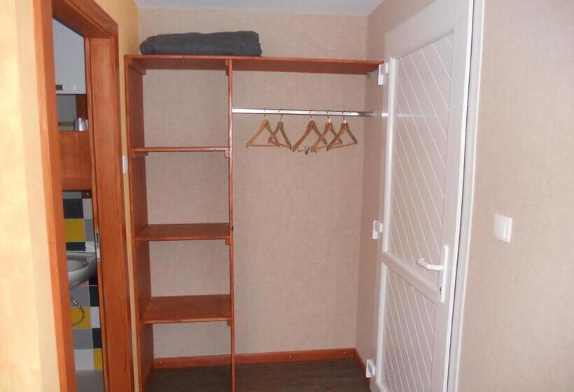 فندق Auberge Du Saut Des Cuves