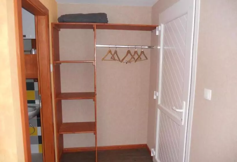 هتل Auberge Du Saut Des Cuves