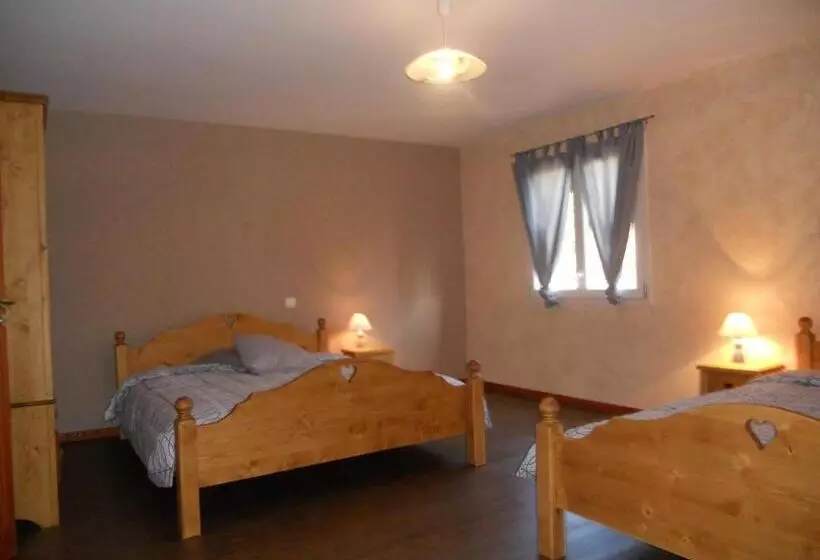 هتل Auberge Du Saut Des Cuves