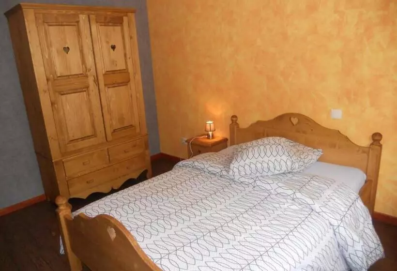 هتل Auberge Du Saut Des Cuves