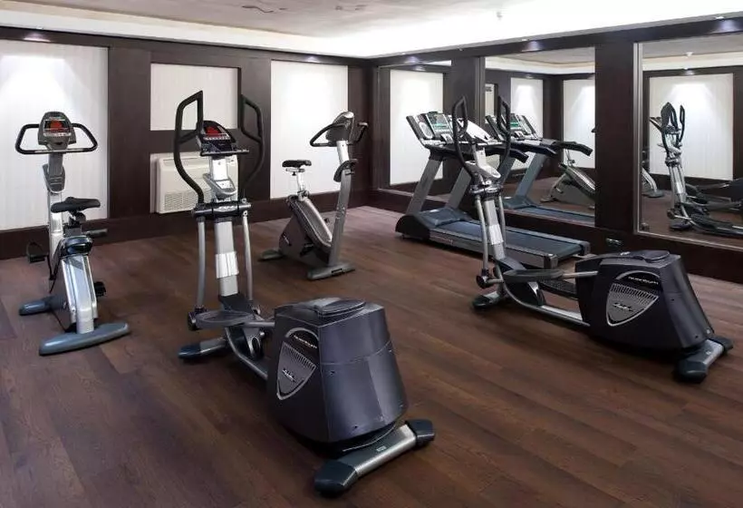 Отель Catalonia Rigoletto